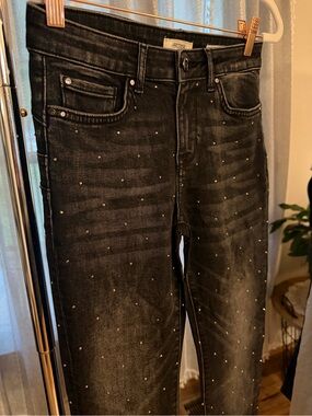 Black skinny Jeans with shiny Stud Detail